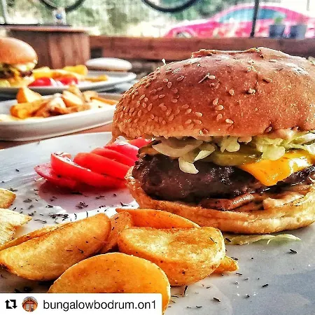 Bungalow Bodrum בית אירוח